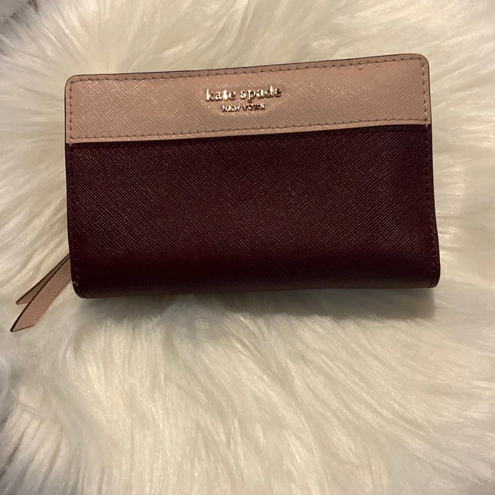 Kate Spade New York Pre Owned Wallet
